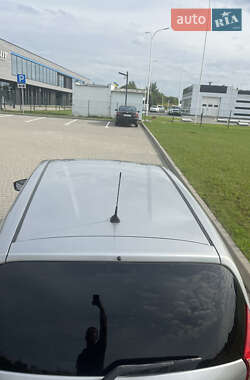 Хэтчбек Nissan Note 2014 в 