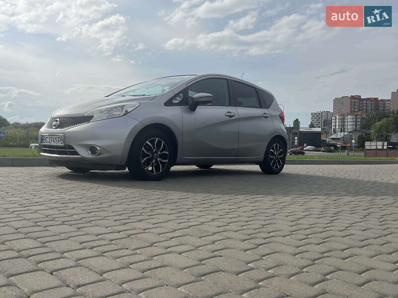 Хэтчбек Nissan Note 2014 в 