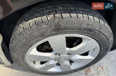 Хэтчбек Nissan Note 2006 в 
