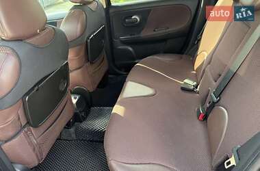 Хэтчбек Nissan Note 2006 в 