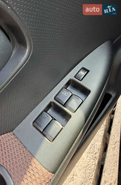 Хэтчбек Nissan Note 2006 в 