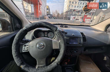 Хетчбек Nissan Note 2008 в Чернівцях