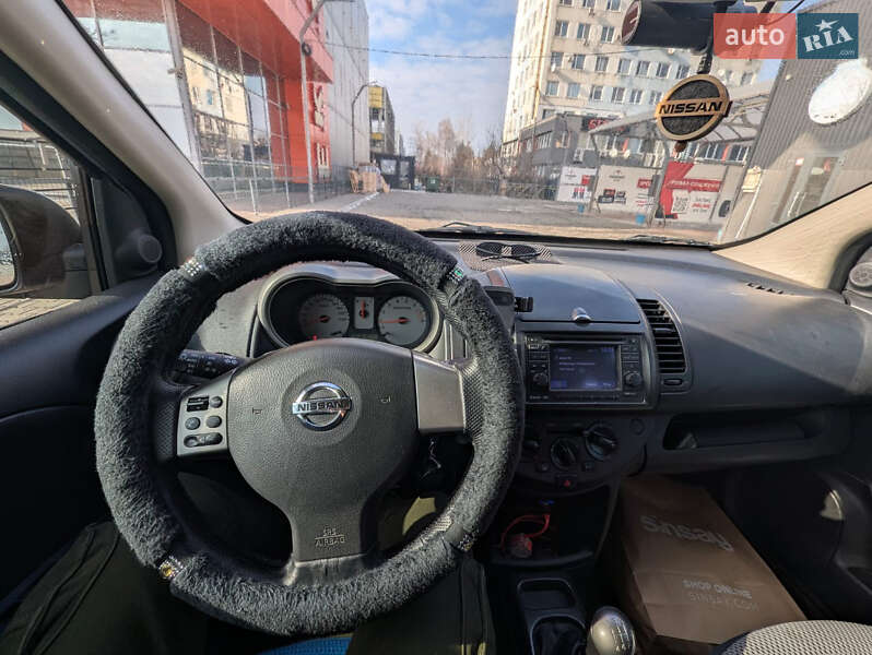 Хэтчбек Nissan Note 2008 в Черновцах фото 21 Хэтчбек Nissan Note 2008 в Черновцах
