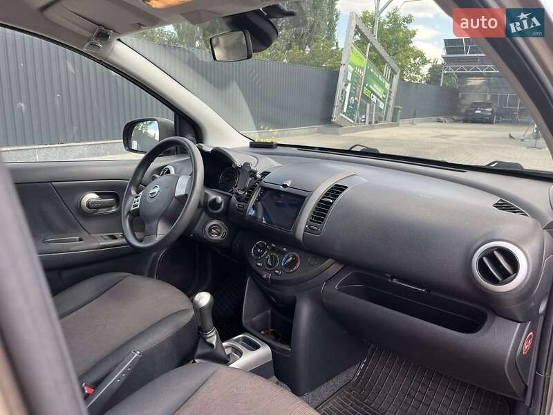 Хэтчбек Nissan Note 2011 в Кропивницком