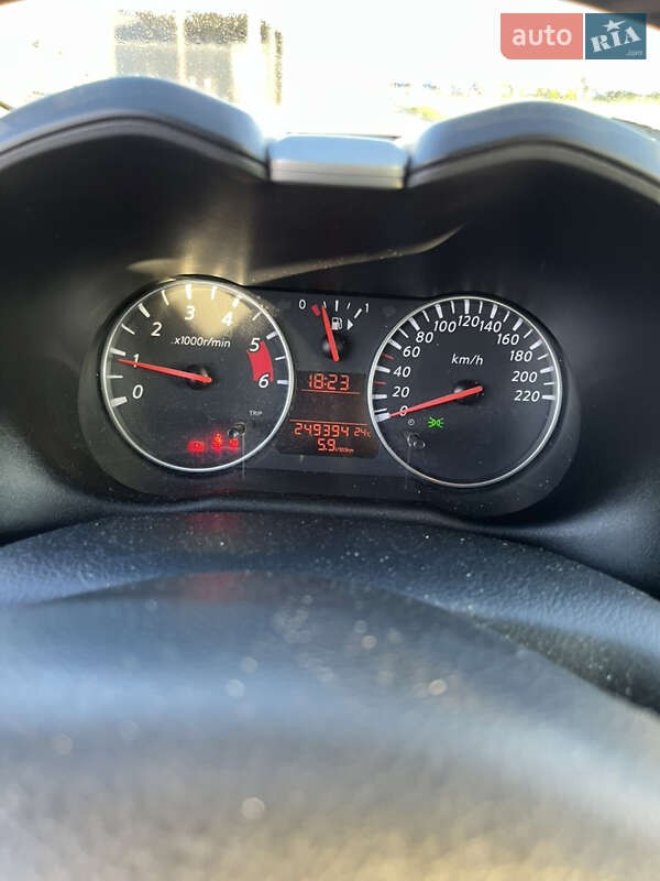 Хетчбек Nissan Note 2011 в Львові