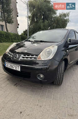 Хетчбек Nissan Note 2008 в Чернівцях