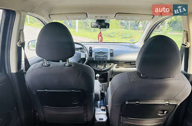 Хэтчбек Nissan Note 2006 в 