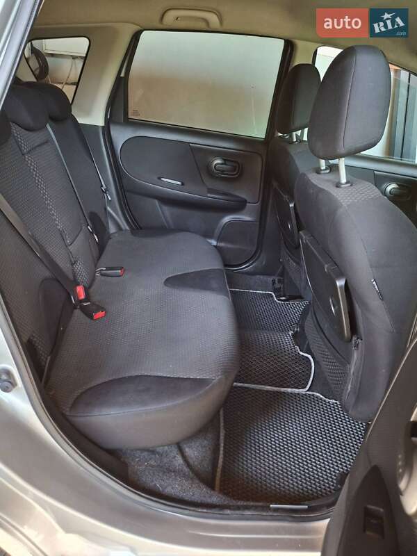 Хэтчбек Nissan Note 2006 в Христиновке