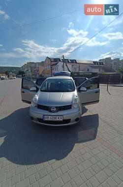 Хэтчбек Nissan Note 2008 в 