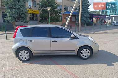 Хэтчбек Nissan Note 2008 в 