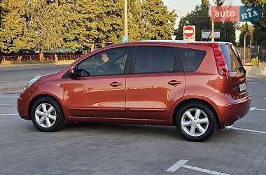 Хэтчбек Nissan Note 2007 в 