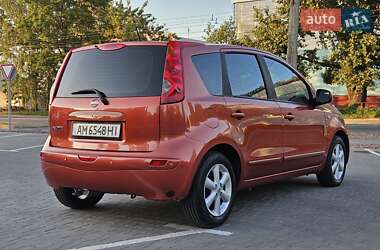 Хэтчбек Nissan Note 2007 в 