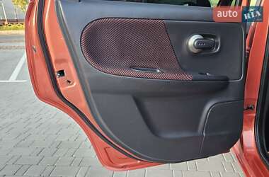 Хэтчбек Nissan Note 2007 в 