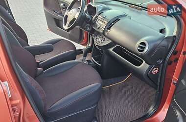 Хэтчбек Nissan Note 2007 в 