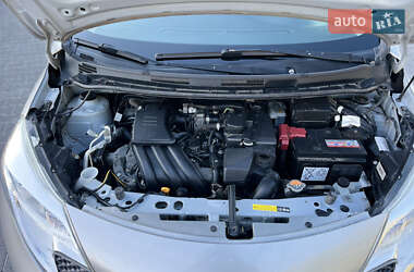 Хэтчбек Nissan Note 2014 в 