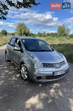 Хетчбек Nissan Note 2008 в Смілі