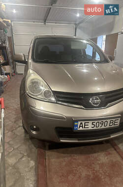 Хетчбек Nissan Note 2013 в Дніпрі