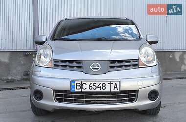 Хэтчбек Nissan Note 2008 в 