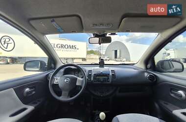 Хэтчбек Nissan Note 2008 в 