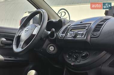 Хэтчбек Nissan Note 2008 в 