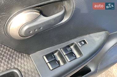 Хэтчбек Nissan Note 2006 в 