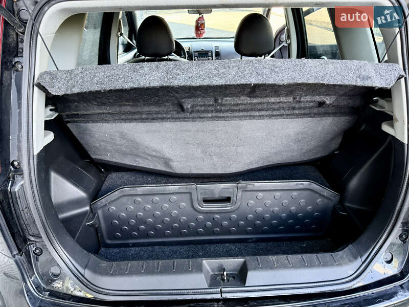 Хэтчбек Nissan Note 2011 в Жовкве фото 18 Хэтчбек Nissan Note 2011 в Жовкве