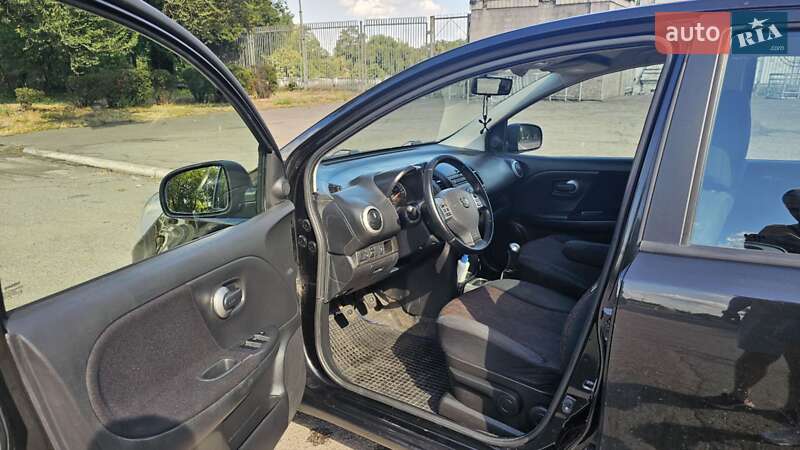 Хэтчбек Nissan Note 2009 в Каменском