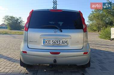Хэтчбек Nissan Note 2007 в 