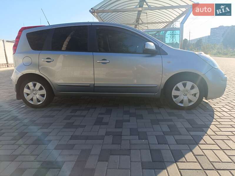 Хэтчбек Nissan Note 2007 в Днепре
