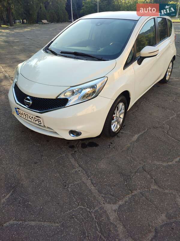 Хэтчбек Nissan Note 2015 в Краматорске