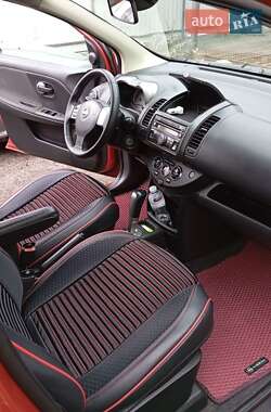 Хэтчбек Nissan Note 2007 в 