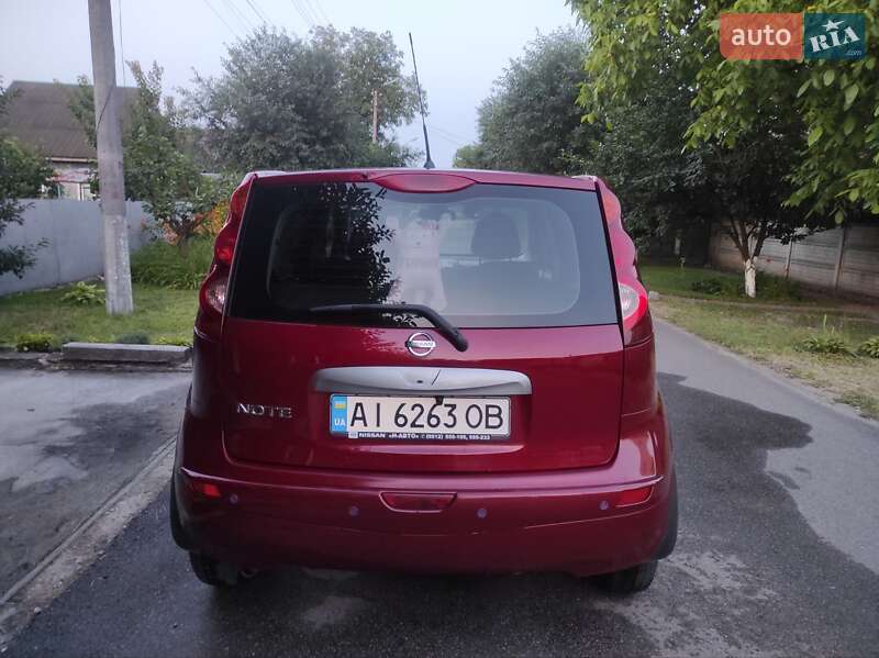 Хэтчбек Nissan Note 2011 в Борисполе