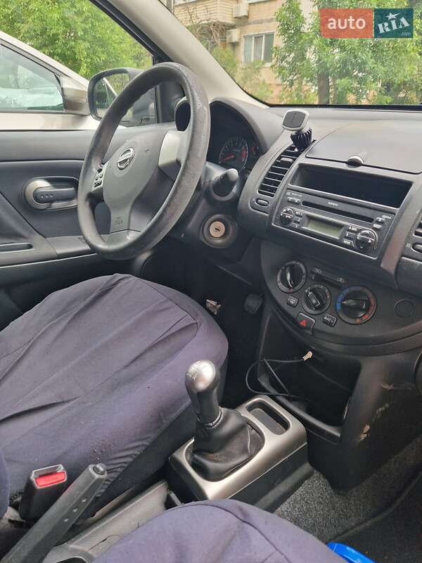 Хетчбек Nissan Note 2009 в Києві фото 7 Хетчбек Nissan Note 2009 в Києві