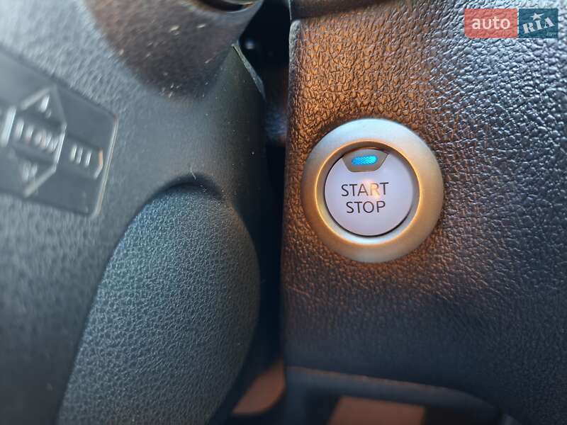 Хэтчбек Nissan Note 2018 в Киеве