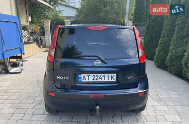 Хэтчбек Nissan Note 2007 в 