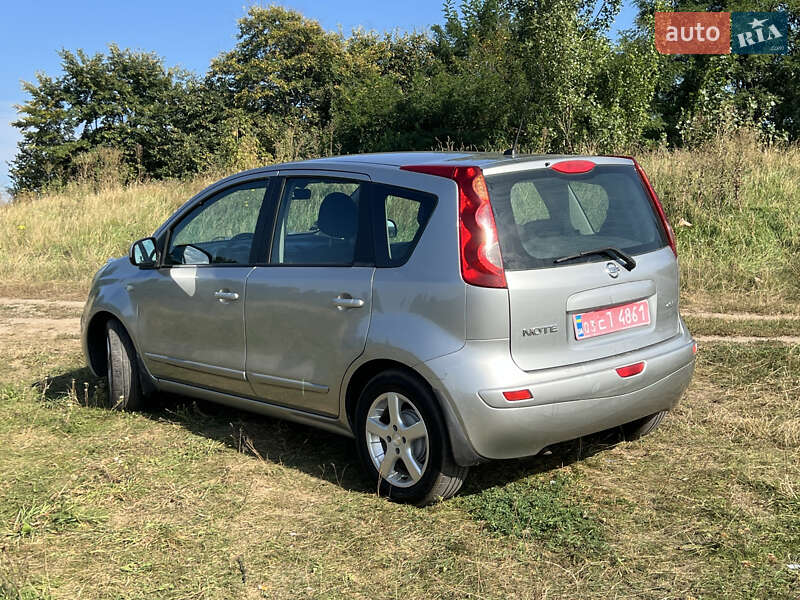 Хэтчбек Nissan Note 2007 в Киеве фото 3 Хэтчбек Nissan Note 2007 в Киеве