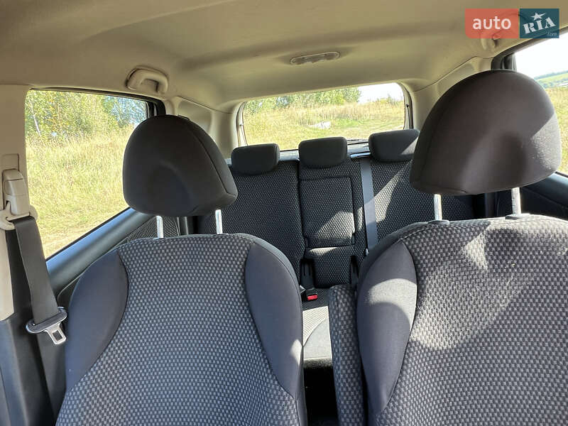 Хэтчбек Nissan Note 2007 в Киеве