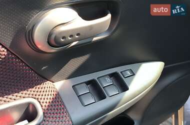 Хэтчбек Nissan Note 2007 в 