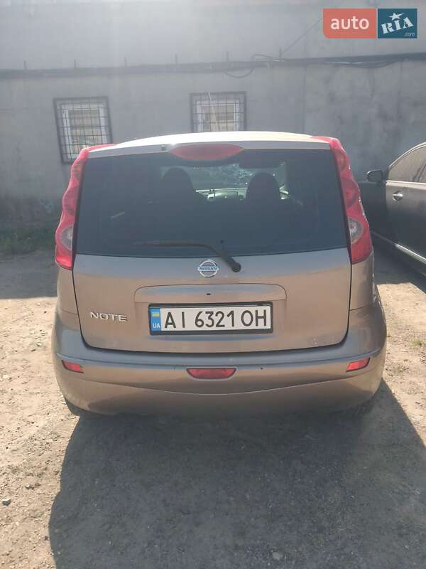 Хэтчбек Nissan Note 2006 в Черновцах