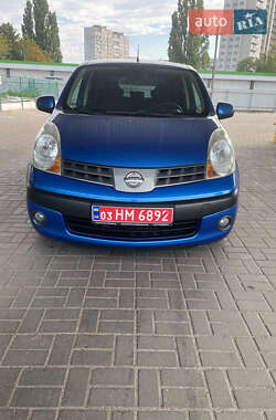 Хэтчбек Nissan Note 2006 в 