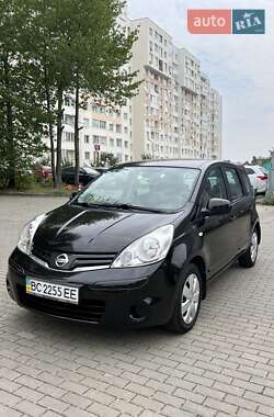 Хэтчбек Nissan Note 2013 в Львове