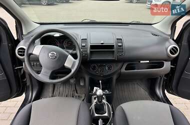 Хэтчбек Nissan Note 2013 в 