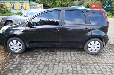 Хэтчбек Nissan Note 2009 в Глухове
