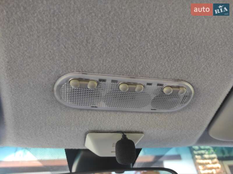 Хэтчбек Nissan Note 2011 в Борисполе