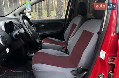 Хэтчбек Nissan Note 2006 в 