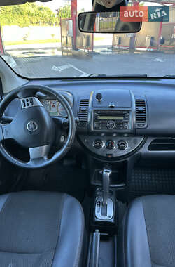Хэтчбек Nissan Note 2008 в 