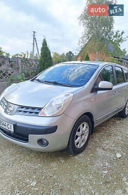 Хэтчбек Nissan Note 2006 в 