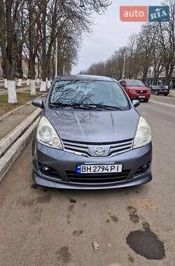 Хэтчбек Nissan Note 2012 в Измаиле