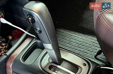 Хэтчбек Nissan Note 2007 в 