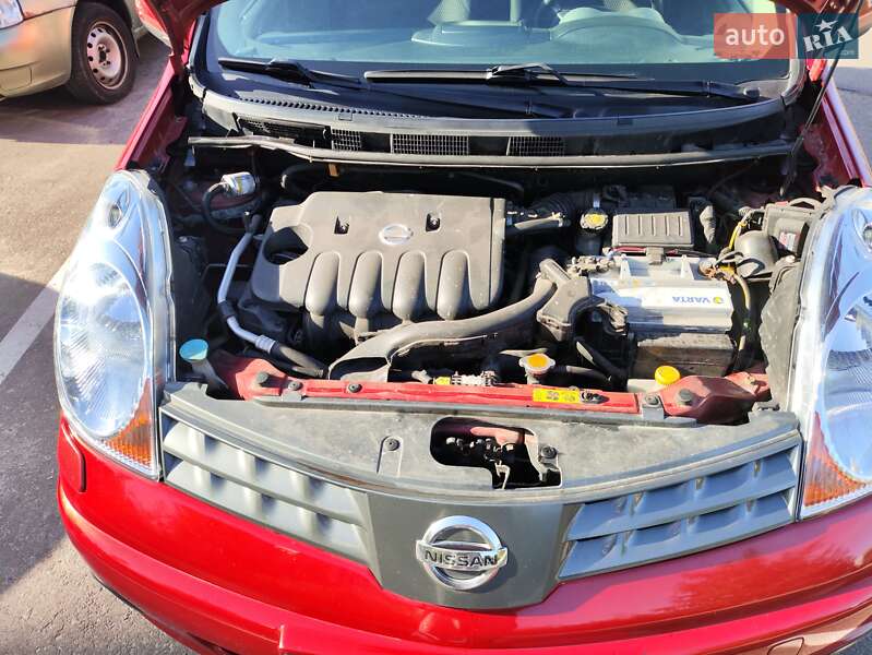 Хэтчбек Nissan Note 2007 в Киеве